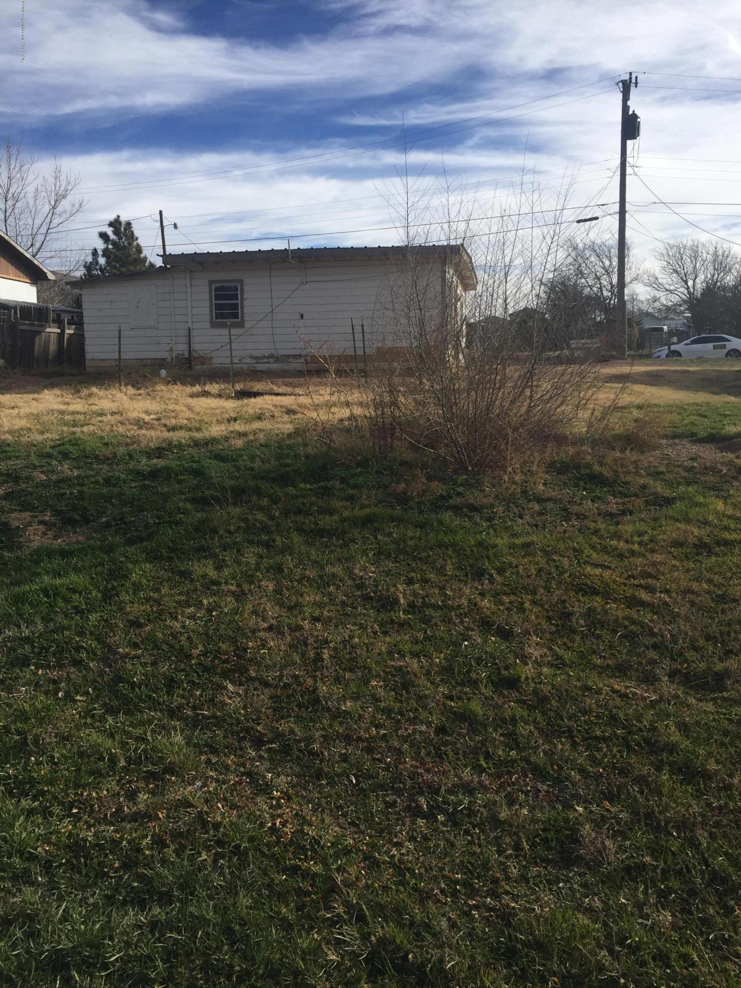 5611 Massie Road Amarillo, TX 79108 - Photo 4 of 9 back of house