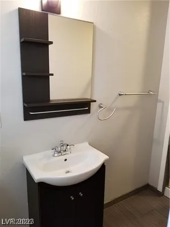 $1,095 | 217 North 9th Street, Unit 6, Las Vegas, NV 89101