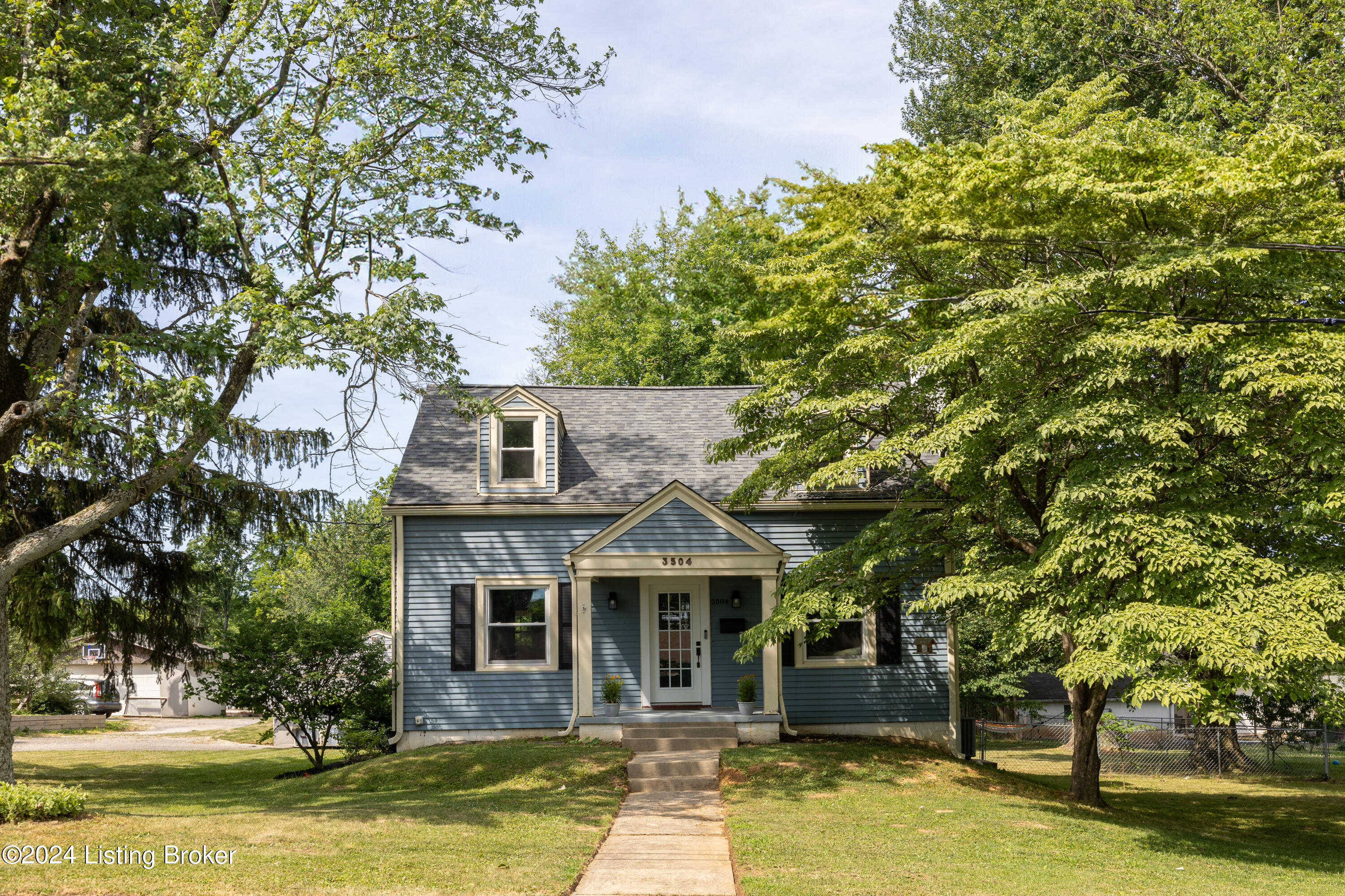 3504 Maple Road Louisville, KY 40299 - Photo 1 of 38 001 - 3504 Maple Rd