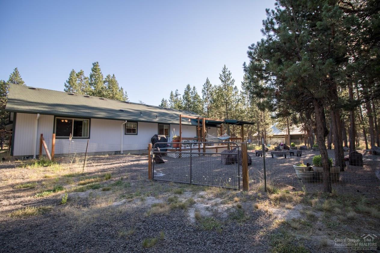 17220 Downey Road Bend, OR 97707 - Photo 21 of 24 Gallery Image 21
