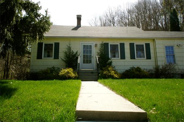 118 Washington Road Brimfield, MA 01010 - Photo 2 of 20 a view of a house with garden