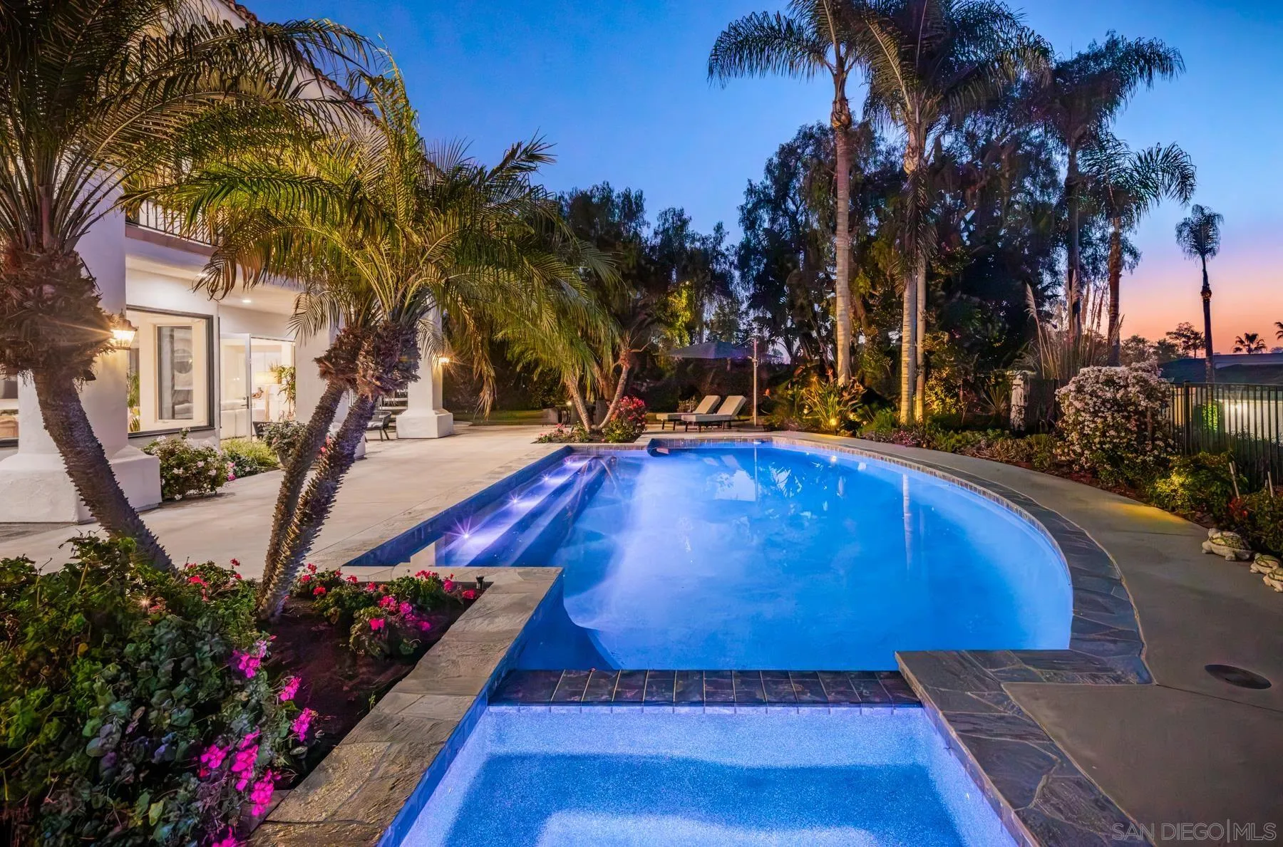 7430 St Andrews Road Rancho Santa Fe, CA 92067 - Photo 40 of 48 a view of a backyard with swimming pool