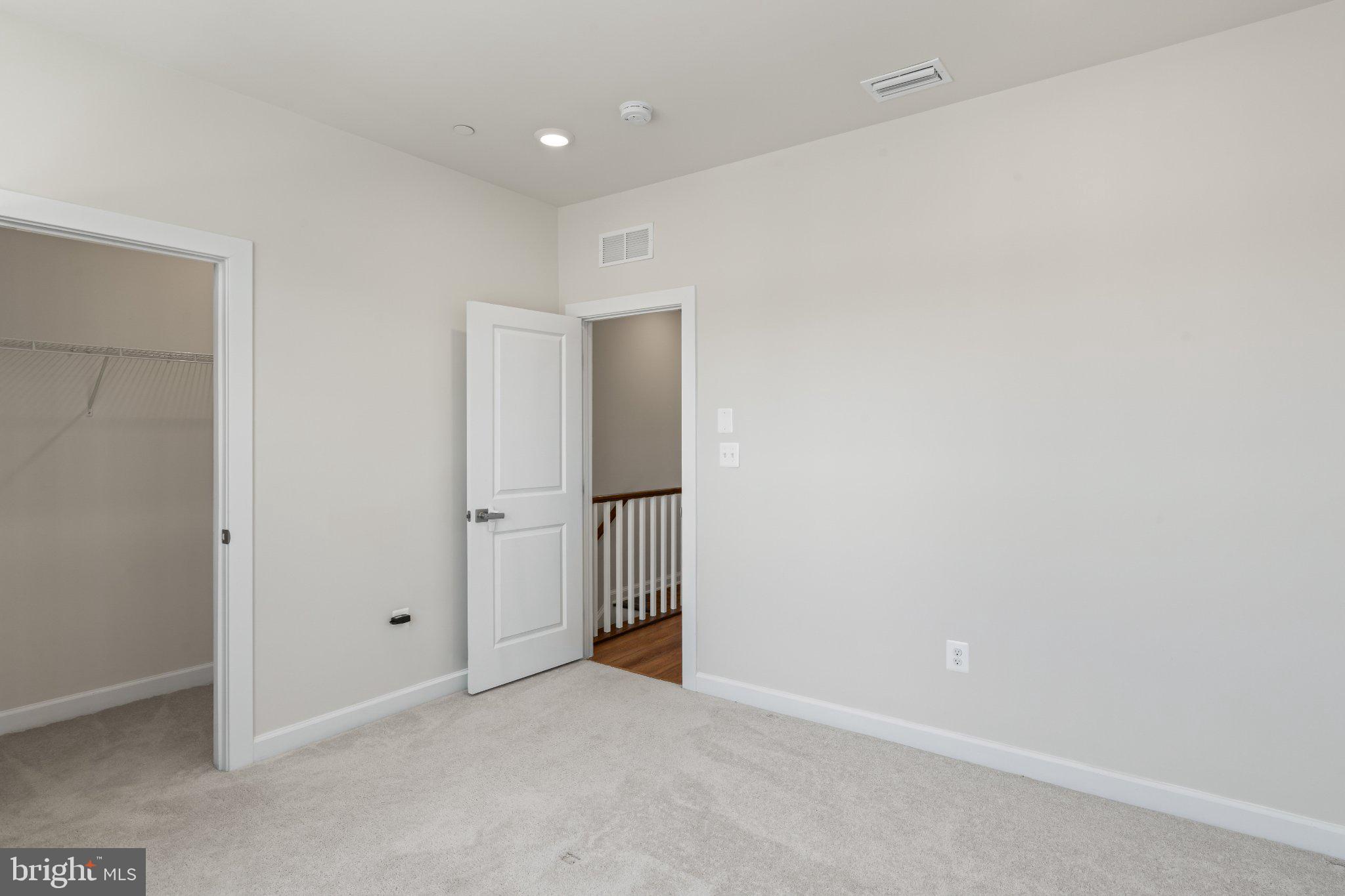 7504 Overview Terrace Columbia, MD 21044 - Photo 39 of 54 Bright and airy room with potential.