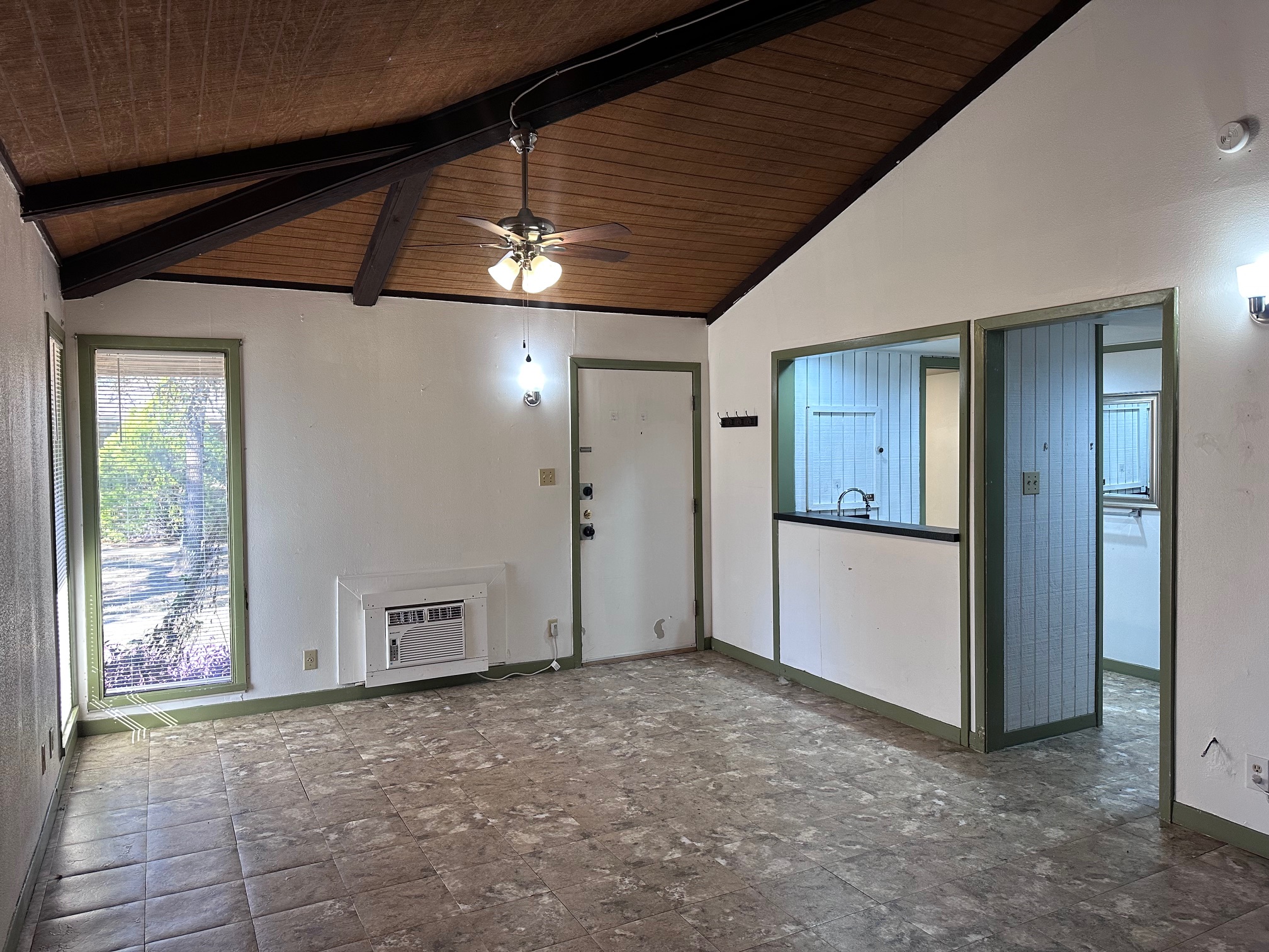 126 Conference Drive, Unit 209 Bastrop, TX 78602 - Photo 3 of 8 a view of entryway