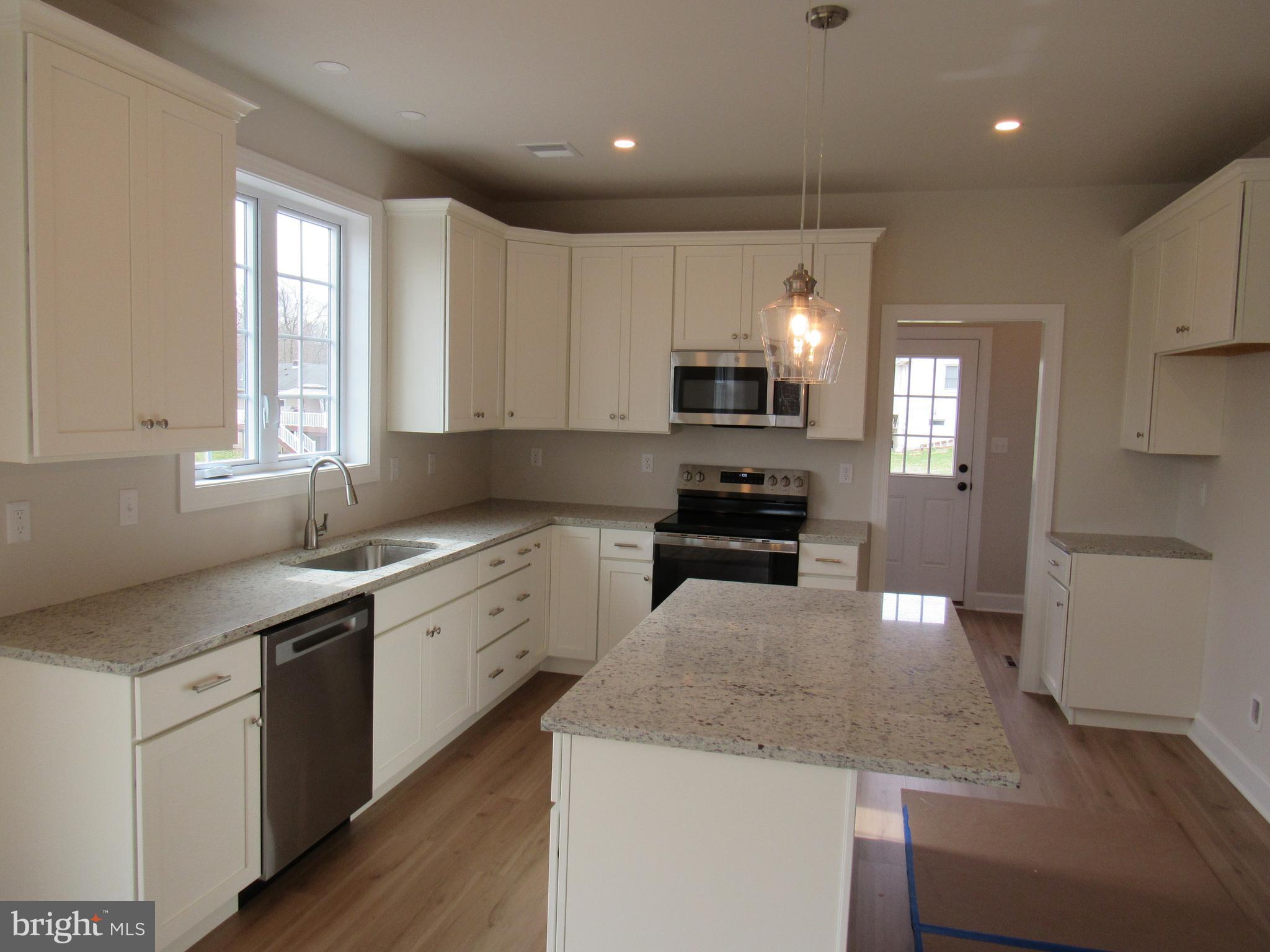 957 Spring City Road Phoenixville, PA 19460 - Photo 14 of 57 Custom Century Kitchen