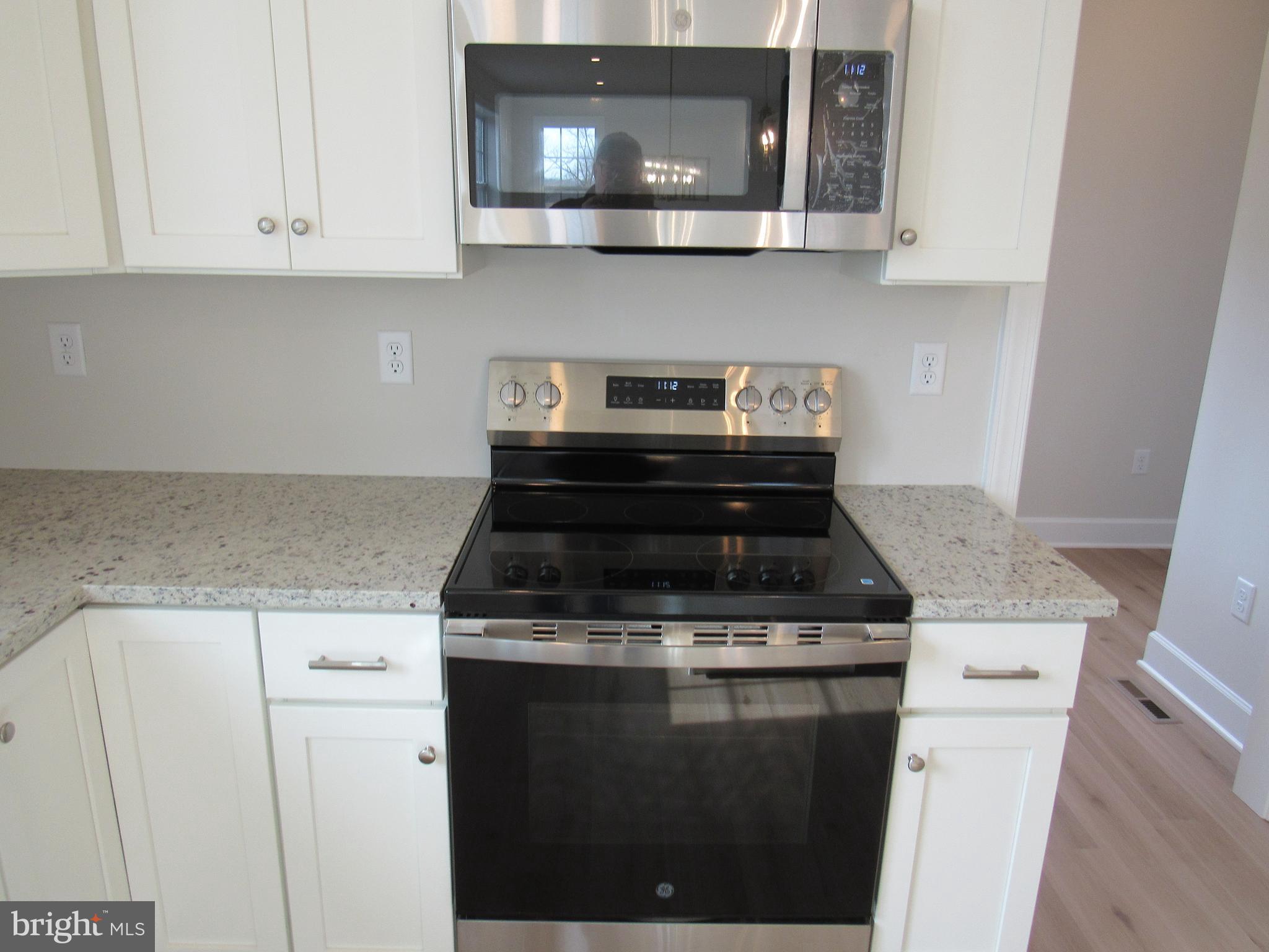 957 Spring City Road Phoenixville, PA 19460 - Photo 16 of 57 GE Appliances