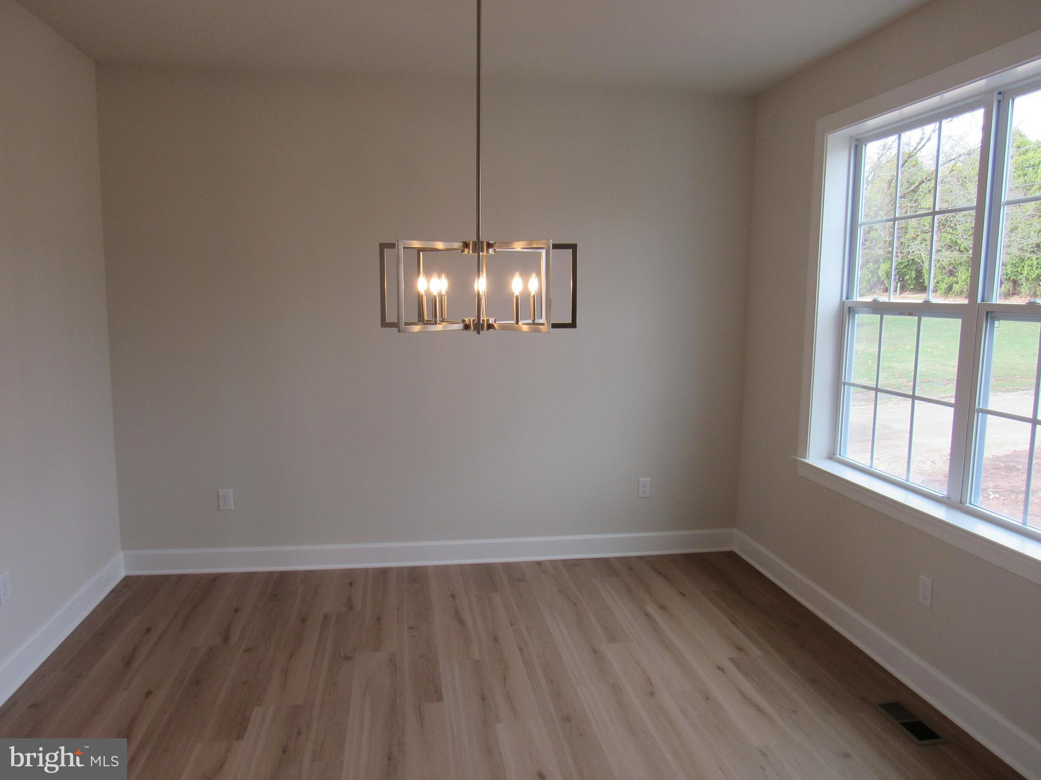 957 Spring City Road Phoenixville, PA 19460 - Photo 23 of 57 Dining room