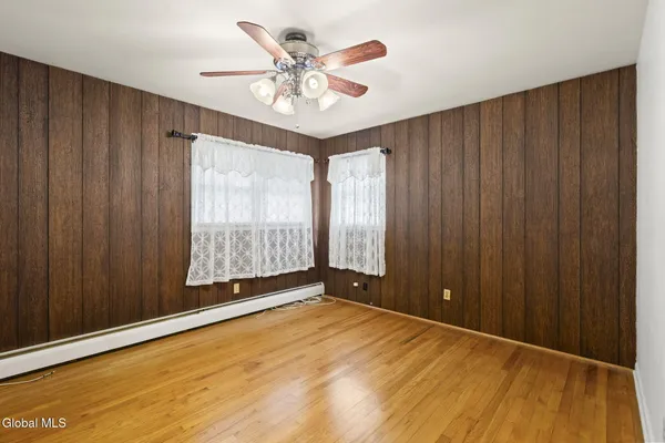 $259,900 | 149 Putnam Road, Rotterdam, NY 12306