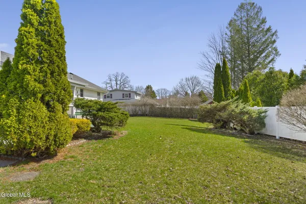 $259,900 | 149 Putnam Road, Rotterdam, NY 12306