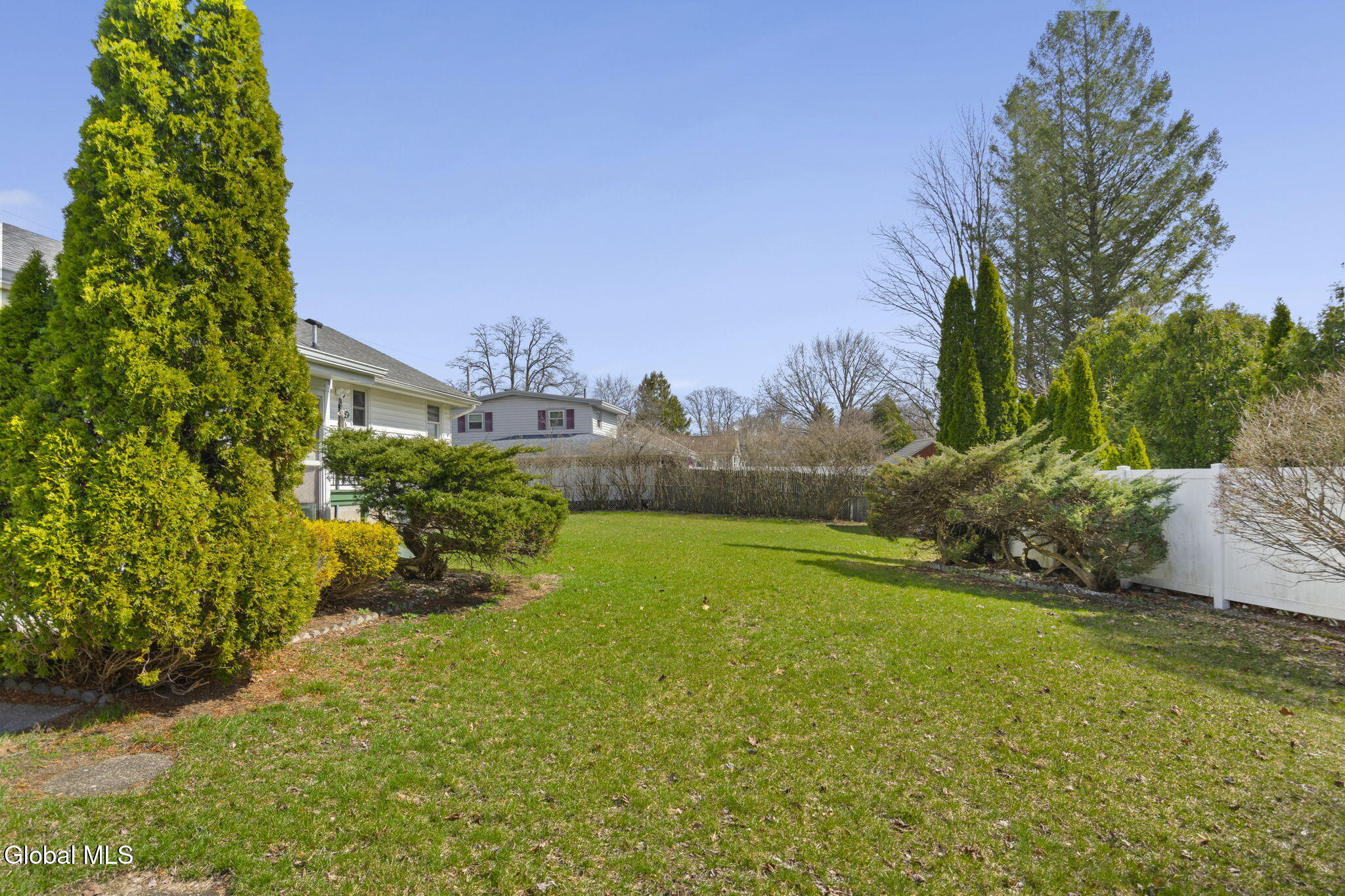 149 Putnam Road Rotterdam, NY 12306 - Photo 6 of 28 pby3