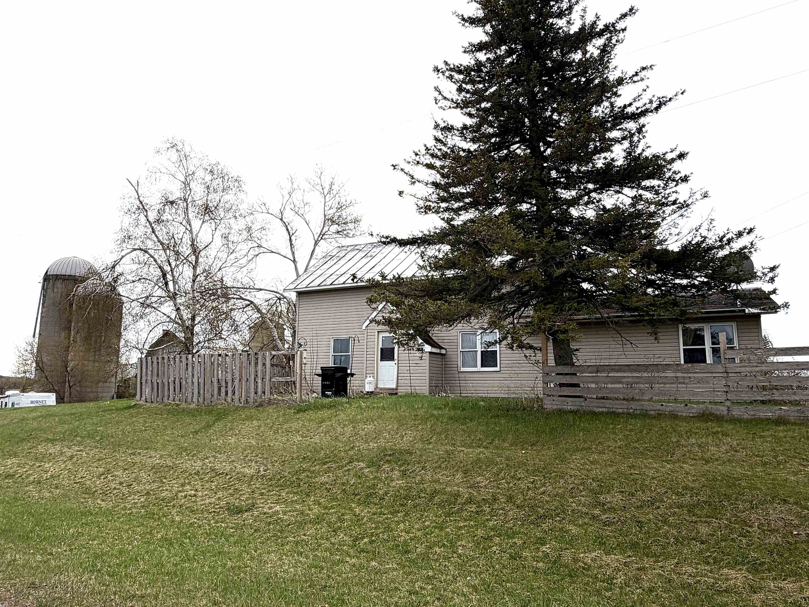 W4663 Woodlund Road Peshtigo, WI 54157 - Photo 10 of 11