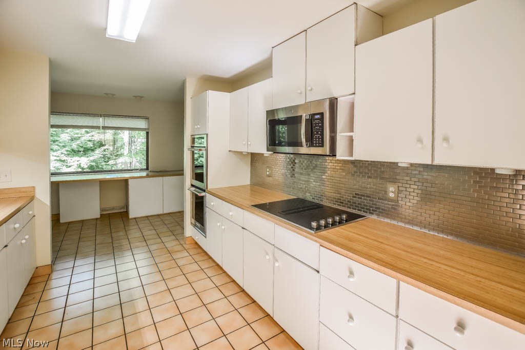 7860 Callow Road Painesville, OH 44077 - Photo 4 of 35 Kitchen