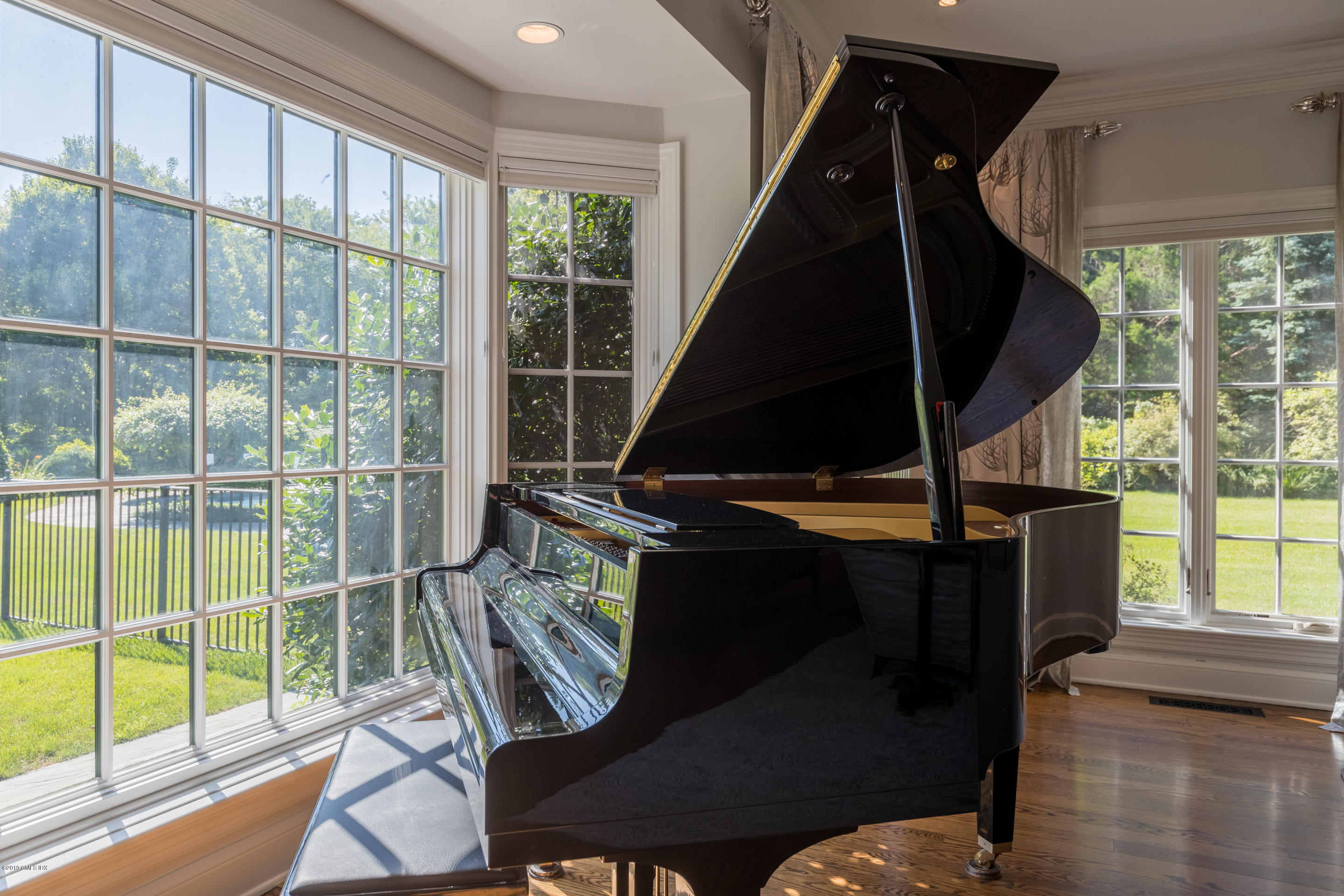 55 Mooreland Road Greenwich, CT 06831 - Photo 29 of 43 a view of a balcony with chairs