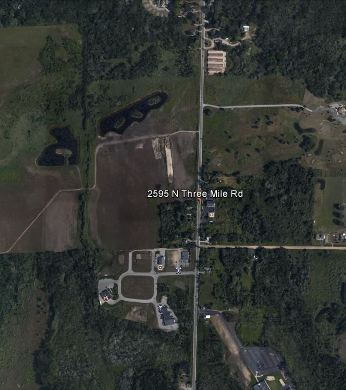 2595 North Three Mile Road Traverse City, MI 49686 - Photo 39 of 40 1831389-38.JPG