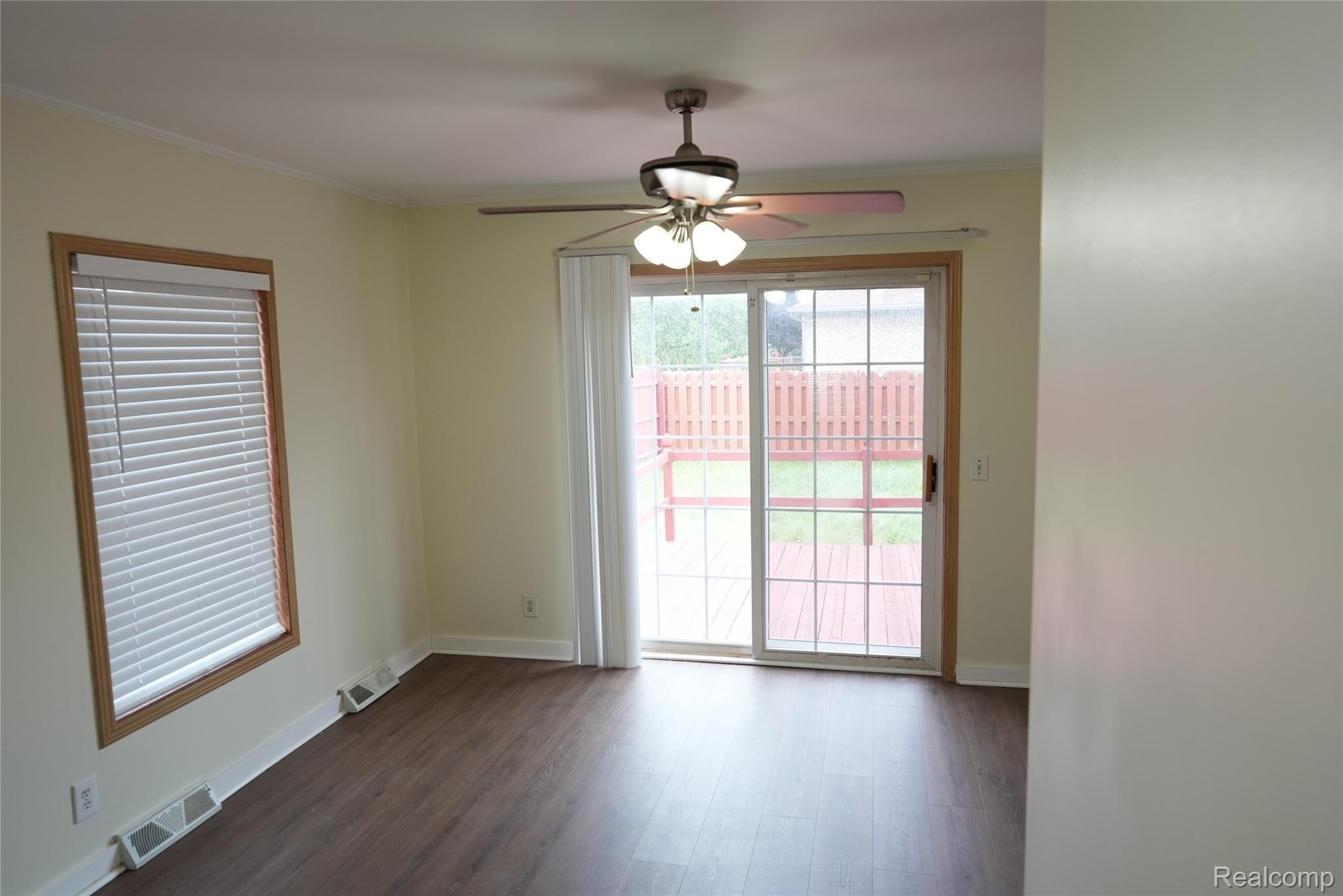 2018 John R Road Troy, MI 48083 - Photo 8 of 57 DSC07621.JPG