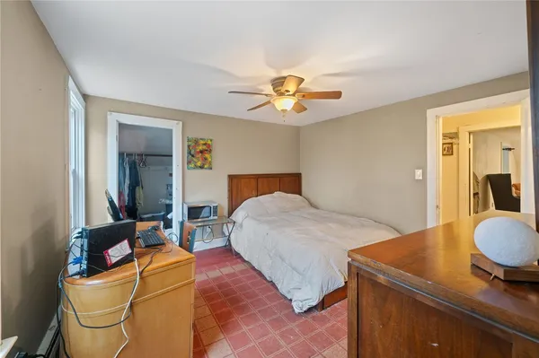 $550,000 | 39 Hazard Avenue, South Kingstown, RI 02879