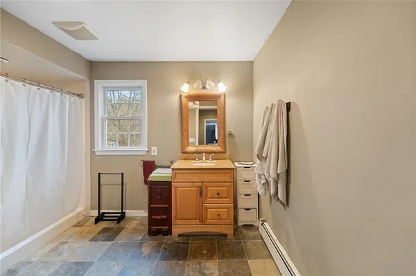 $550,000 | 39 Hazard Avenue, South Kingstown, RI 02879