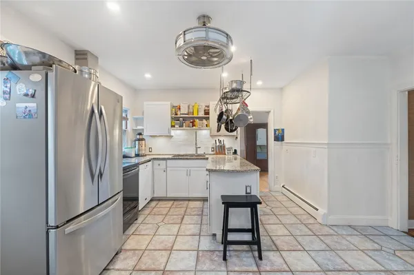 $550,000 | 39 Hazard Avenue, South Kingstown, RI 02879