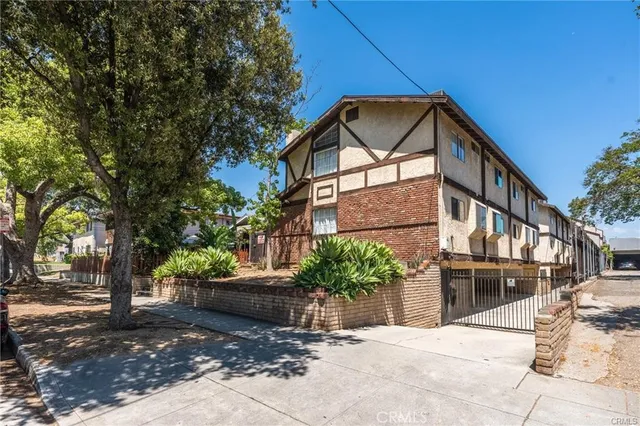 $599,900 | 408 North Catalina Avenue, Unit 6, Pasadena, CA 91106