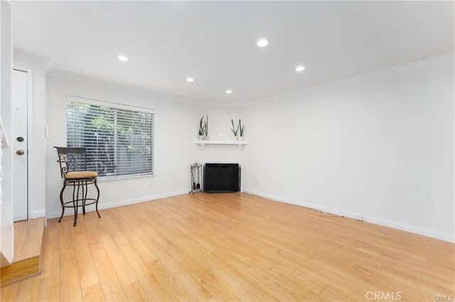 $599,900 | 408 North Catalina Avenue, Unit 6, Pasadena, CA 91106