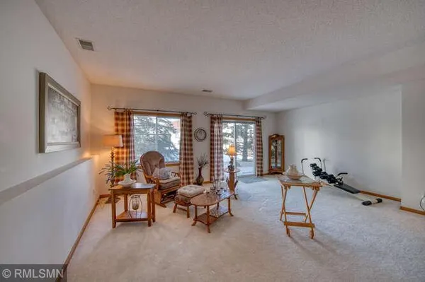 $389,900 | 383 Bluebird Alcove, Woodbury, MN 55125