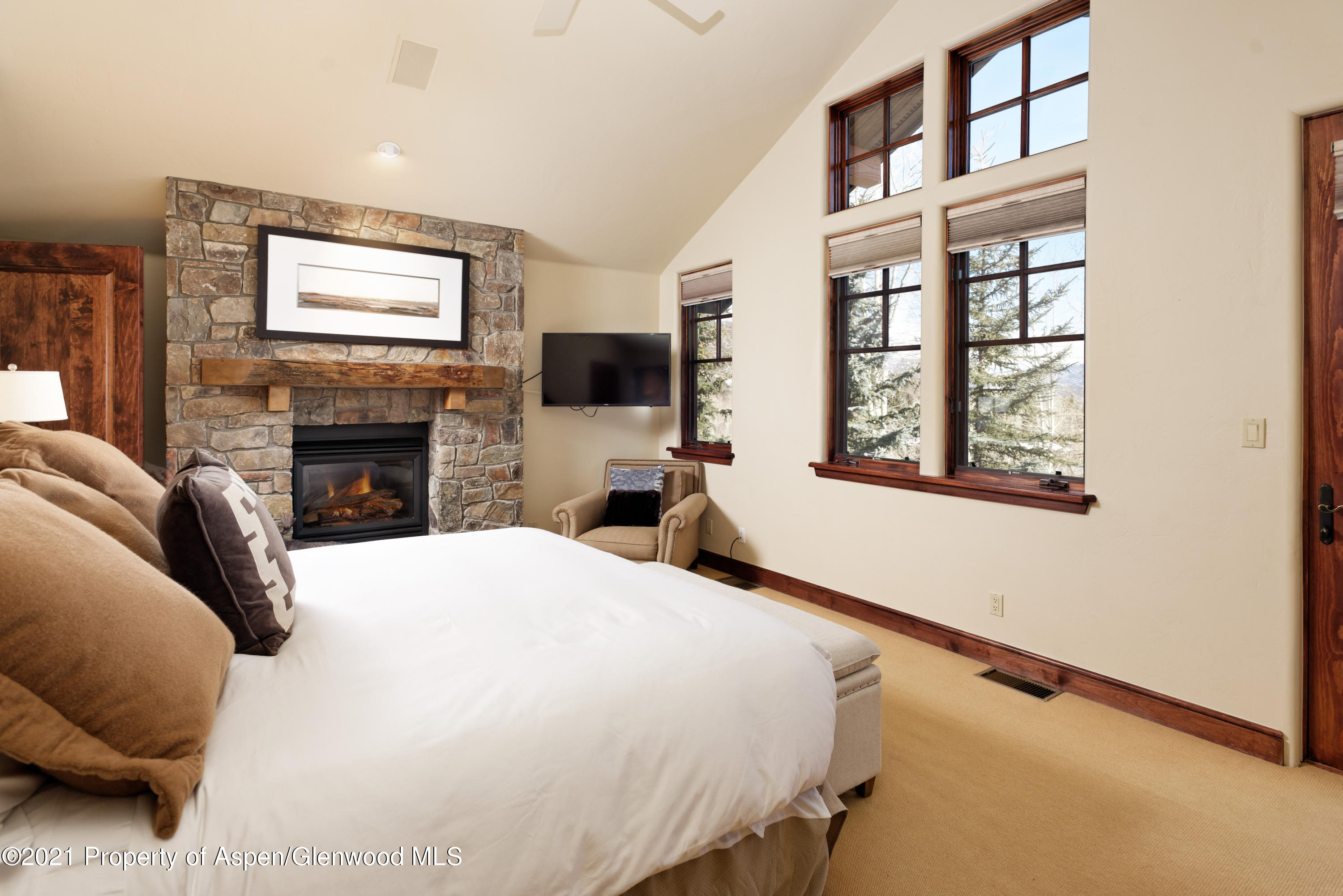 55 Timbers Club Court, Unit J1 Snowmass Village, CO 81615 - Photo 14 of 36 55TimbersJ1_HiRes210121017