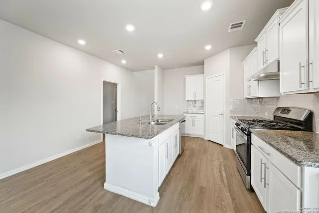 $2,195 | 7875 Belmont Valley, San Antonio, TX 78253