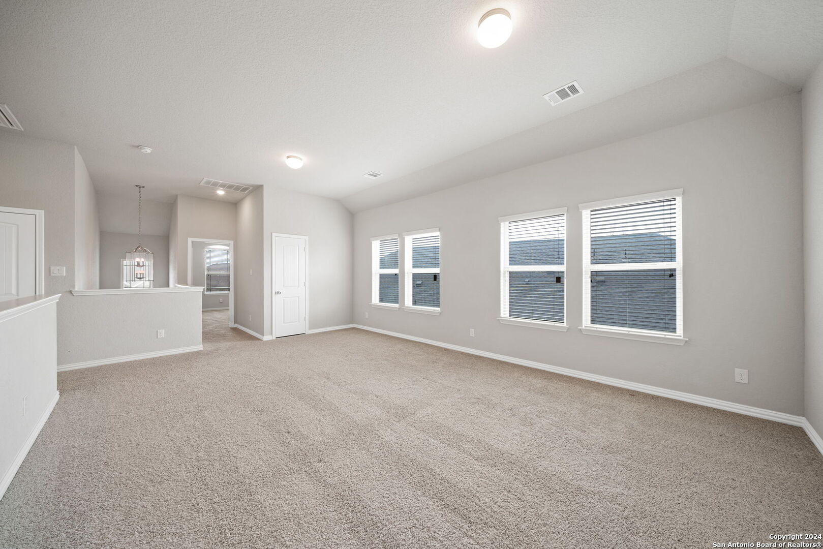 7875 Belmont Valley San Antonio, TX 78253 - Photo 14 of 35