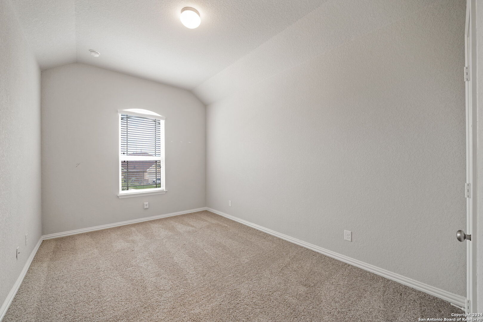 7875 Belmont Valley San Antonio, TX 78253 - Photo 16 of 35