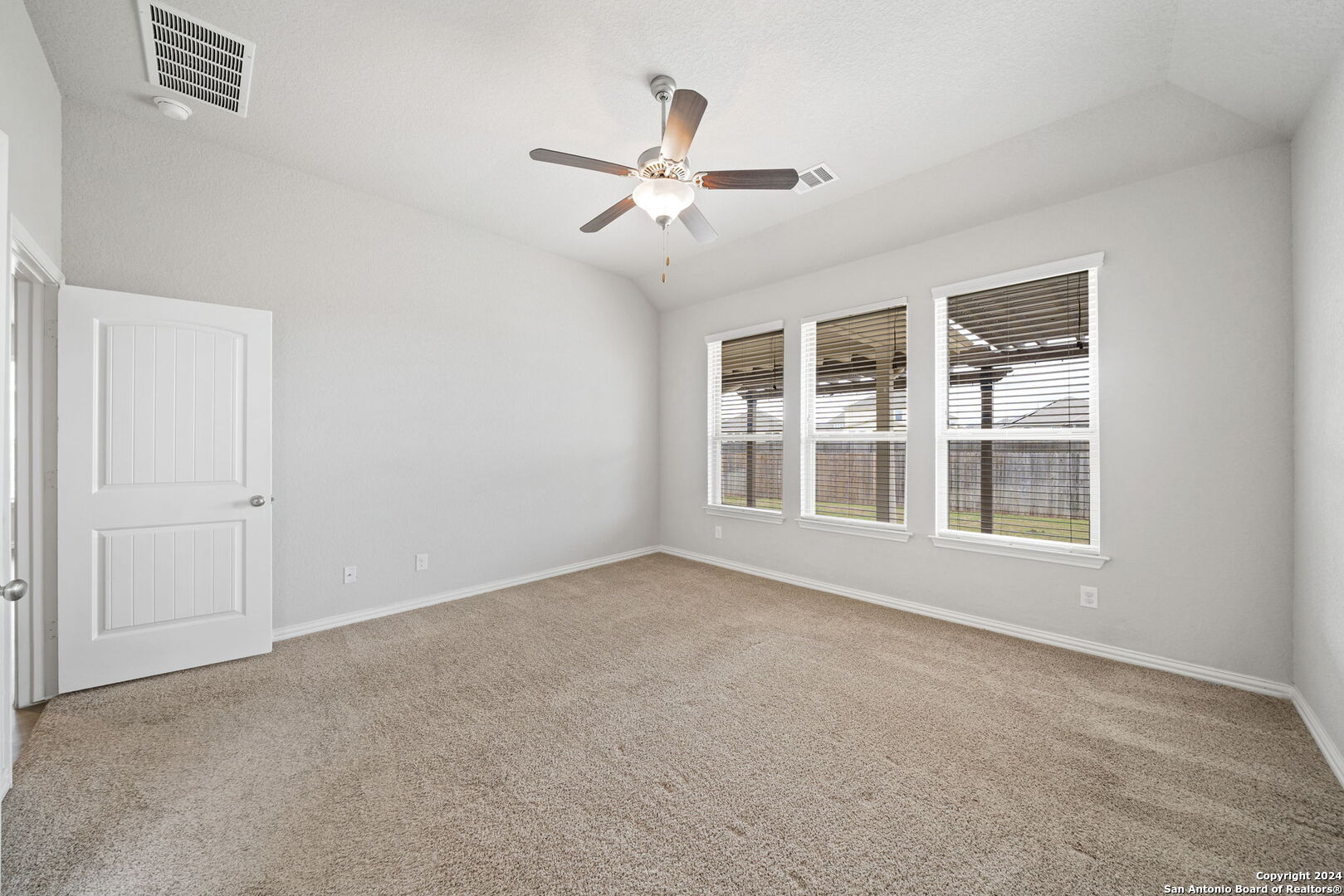 7875 Belmont Valley San Antonio, TX 78253 - Photo 23 of 35