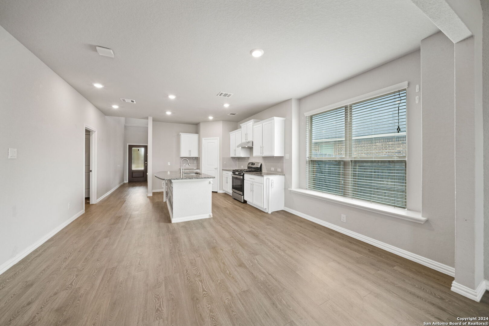 7875 Belmont Valley San Antonio, TX 78253 - Photo 9 of 35