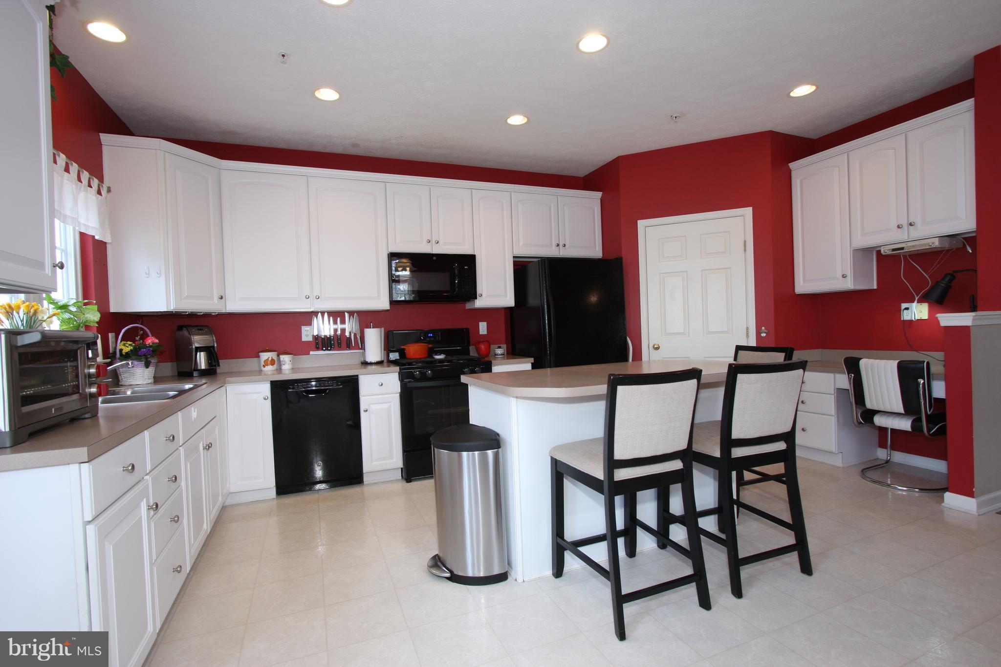 1531 Oakley Lane Hanover, MD 21076 - Photo 7 of 22 Kitchen