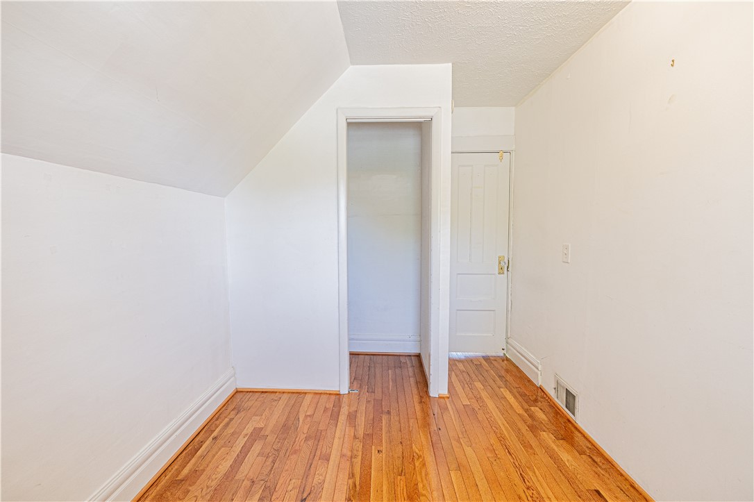 1915 South Avenue Rochester, NY 14620 - Photo 19 of 23
