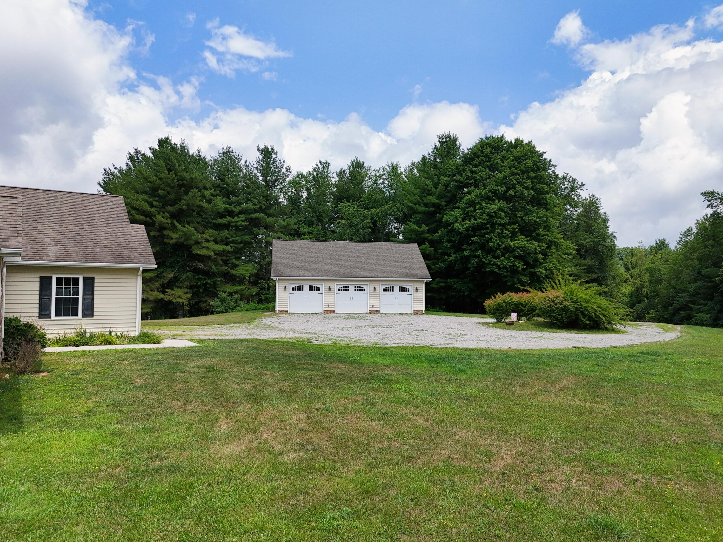 322 Timberline Road Southeast Copper Hill, VA 24079 - Photo 70 of 98 63 DJI_20260629124917_0723_D