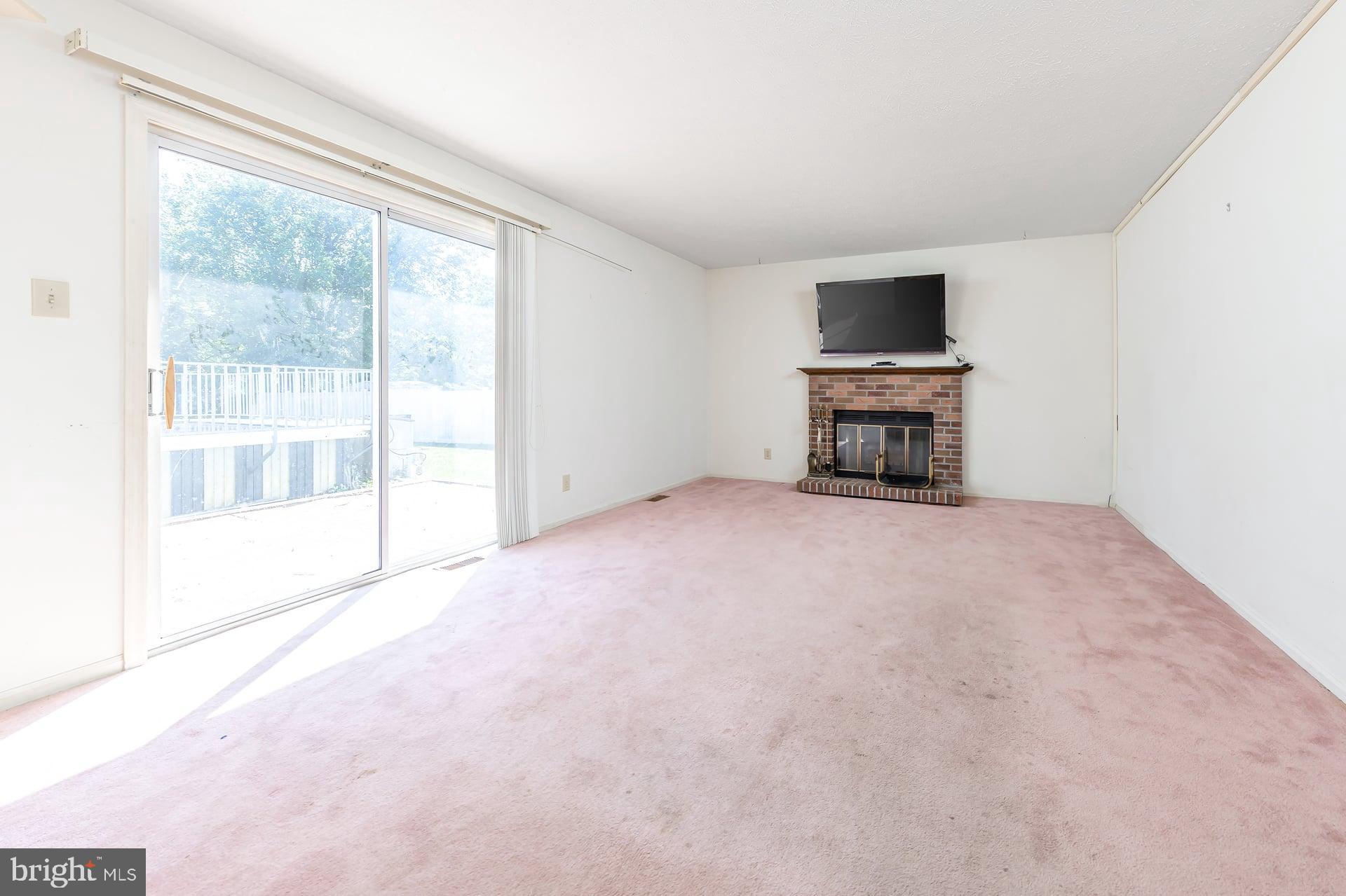 1132 Falkirk Road Williamstown, NJ 08094 - Photo 10 of 23 Family Room