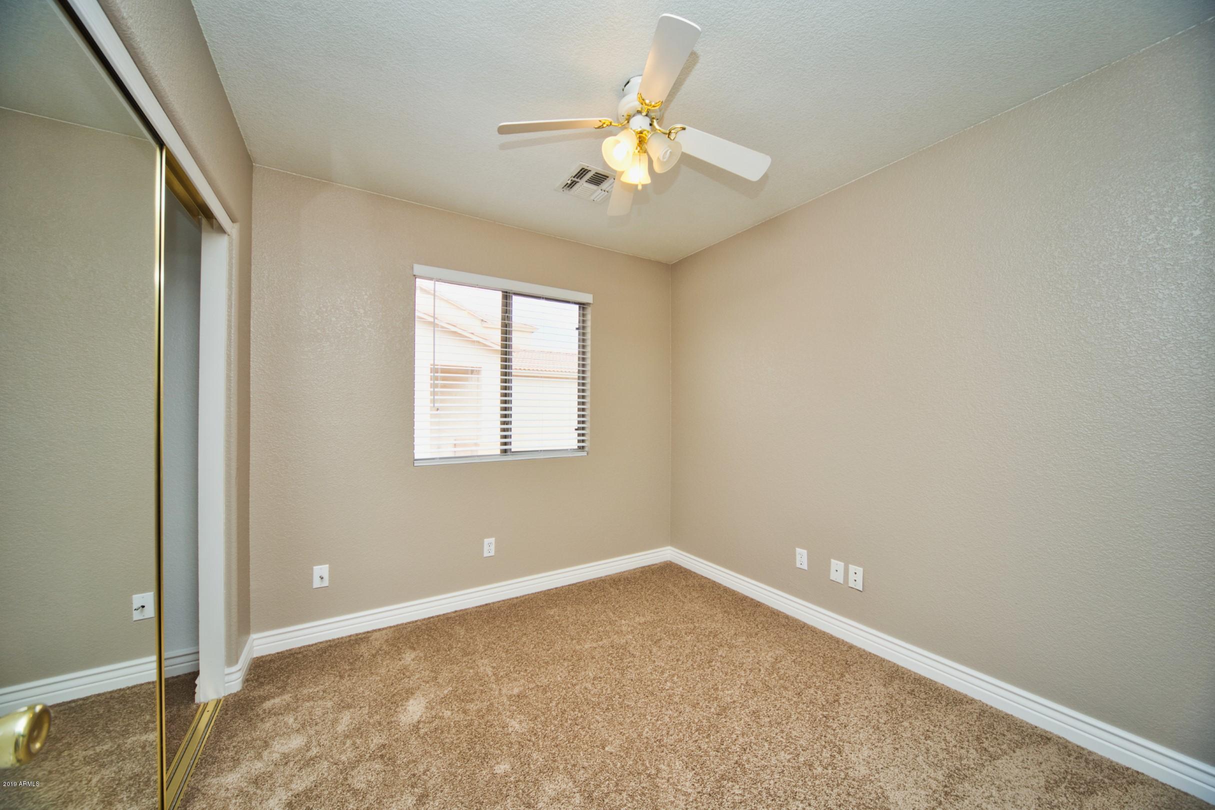 6237 West Raymond Street Phoenix, AZ 85043 - Photo 20 of 39 IMG_6783_17_17 (Custom)