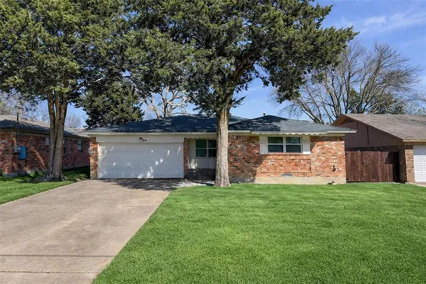 $2,150 | 8155 Shafter Drive, Dallas, TX 75227