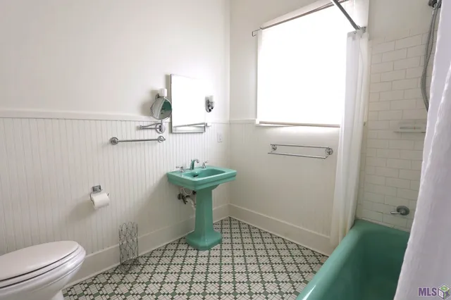 $240,000 | 1217 Canal Boulevard, Thibodaux, LA 70301