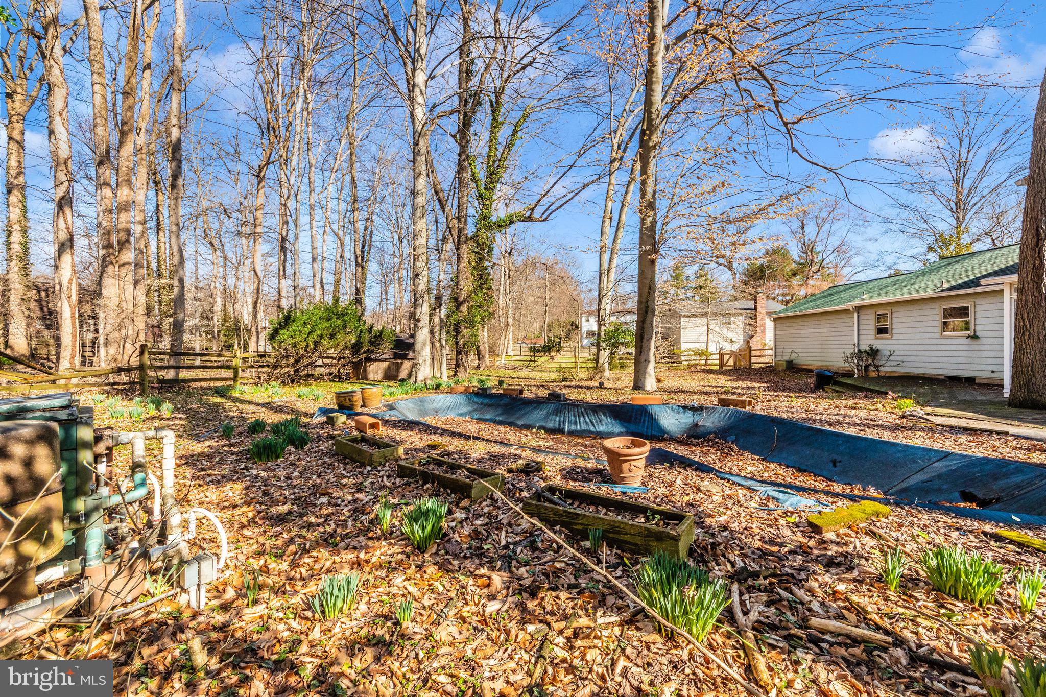 5086 Durham Road West Columbia, MD 21044 - Photo 13 of 51 Exterior Back/Pool