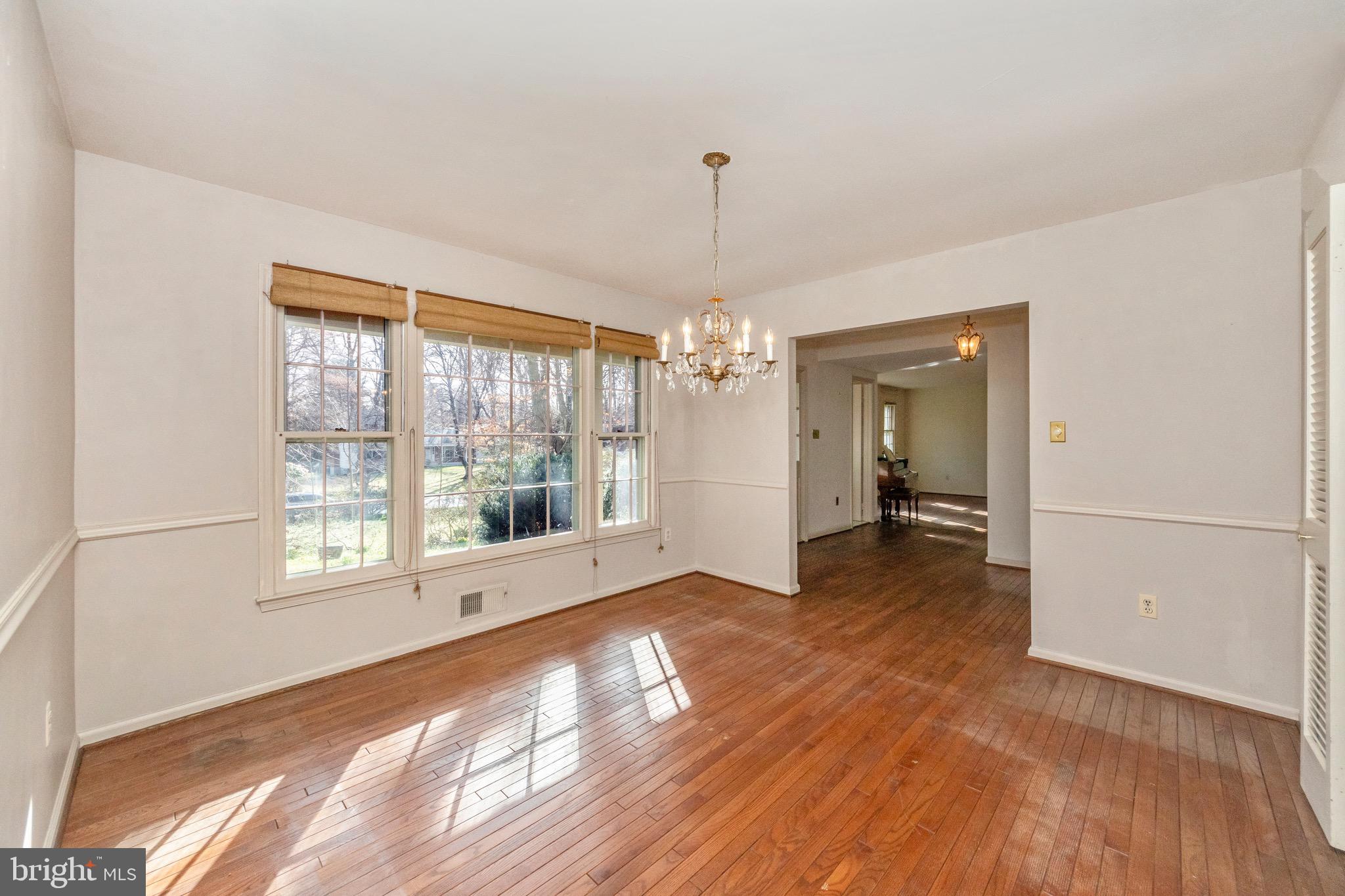 5086 Durham Road West Columbia, MD 21044 - Photo 19 of 51 Dining Room