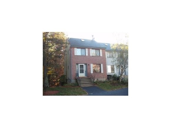 33 Vanden Road, Unit 33 Merrimack, NH 03054 - Photo 1 of 1