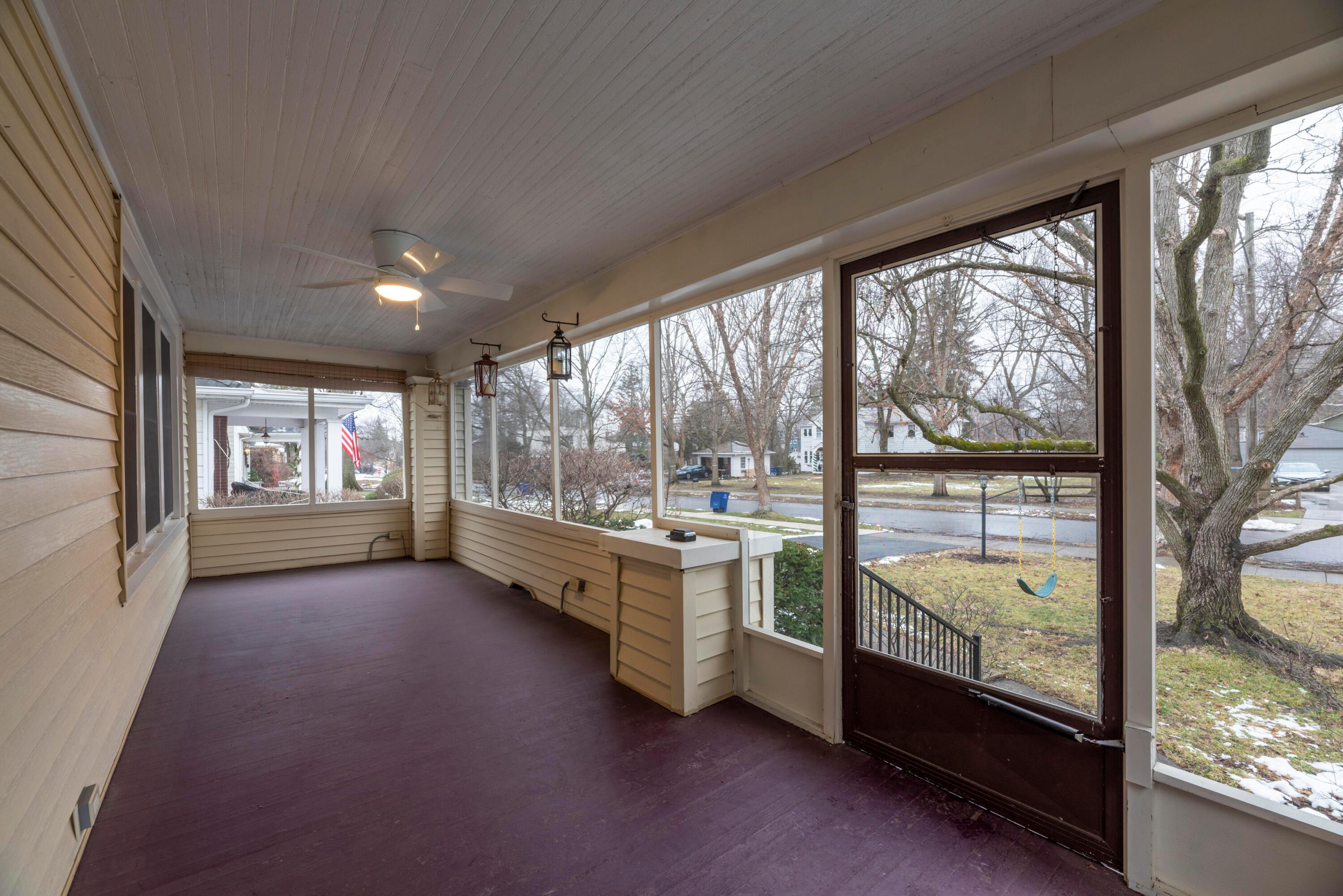 233 Brevoort Road Columbus, OH 43214 - Photo 5 of 44 Screened in Front Porch