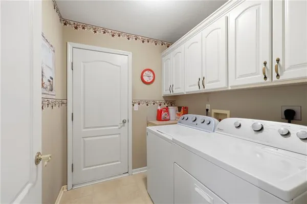 $389,000 | 3103 Steel Wheel Drive, Harrisonville, MO 64701