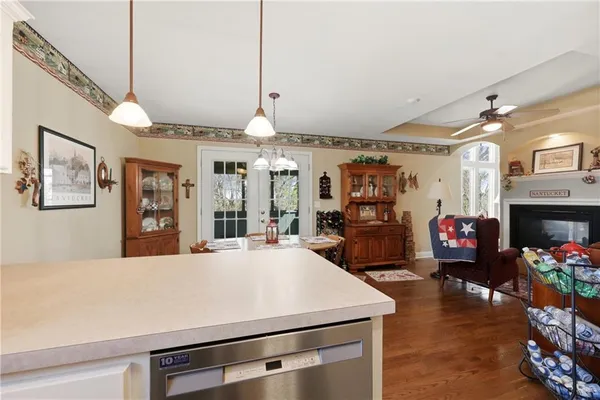 $389,000 | 3103 Steel Wheel Drive, Harrisonville, MO 64701