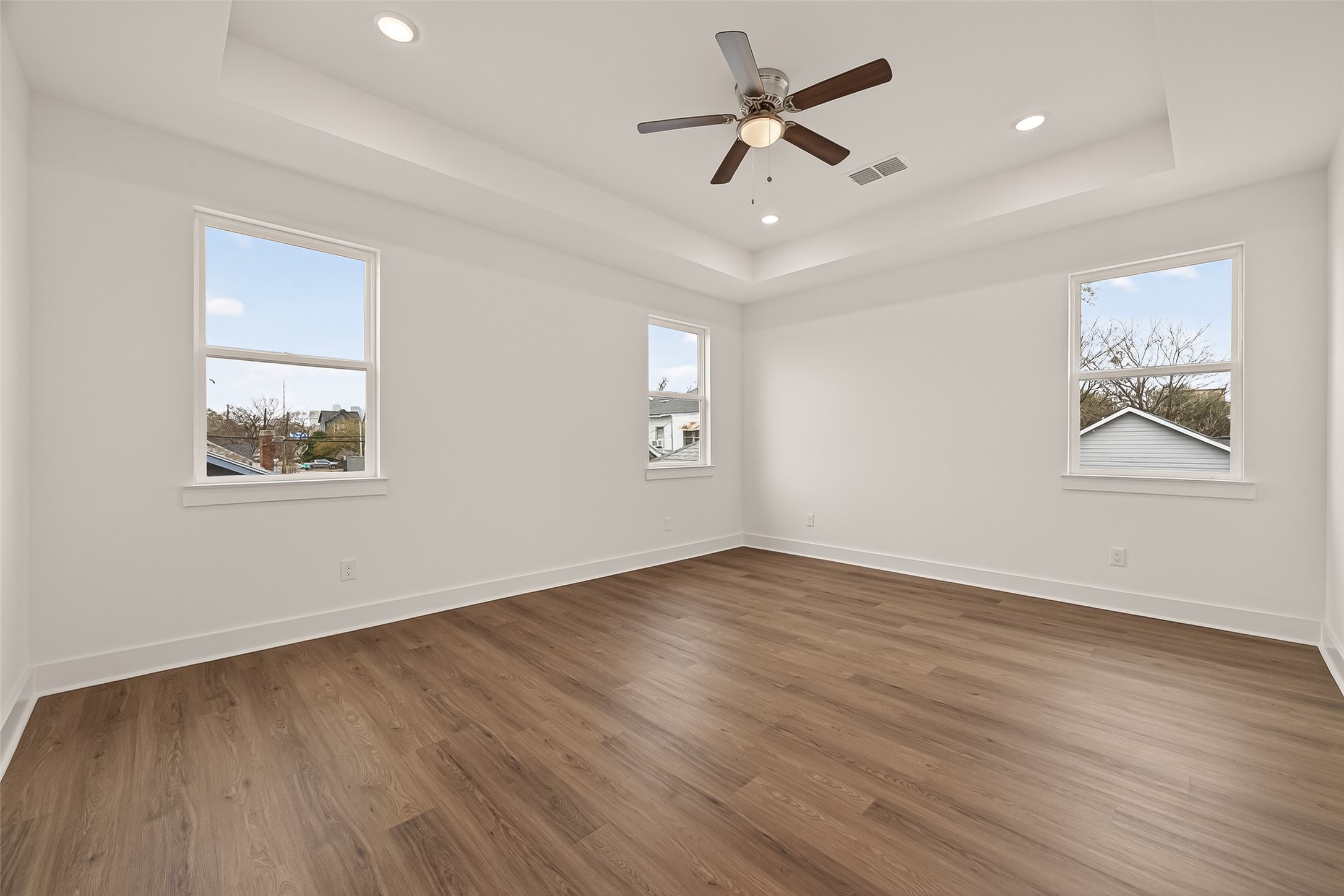 1502 Hussion Street Houston, TX 77003 - Photo 28 of 38
