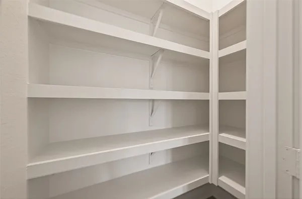 $2,595 | 1502 Hussion Street, Houston, TX 77003