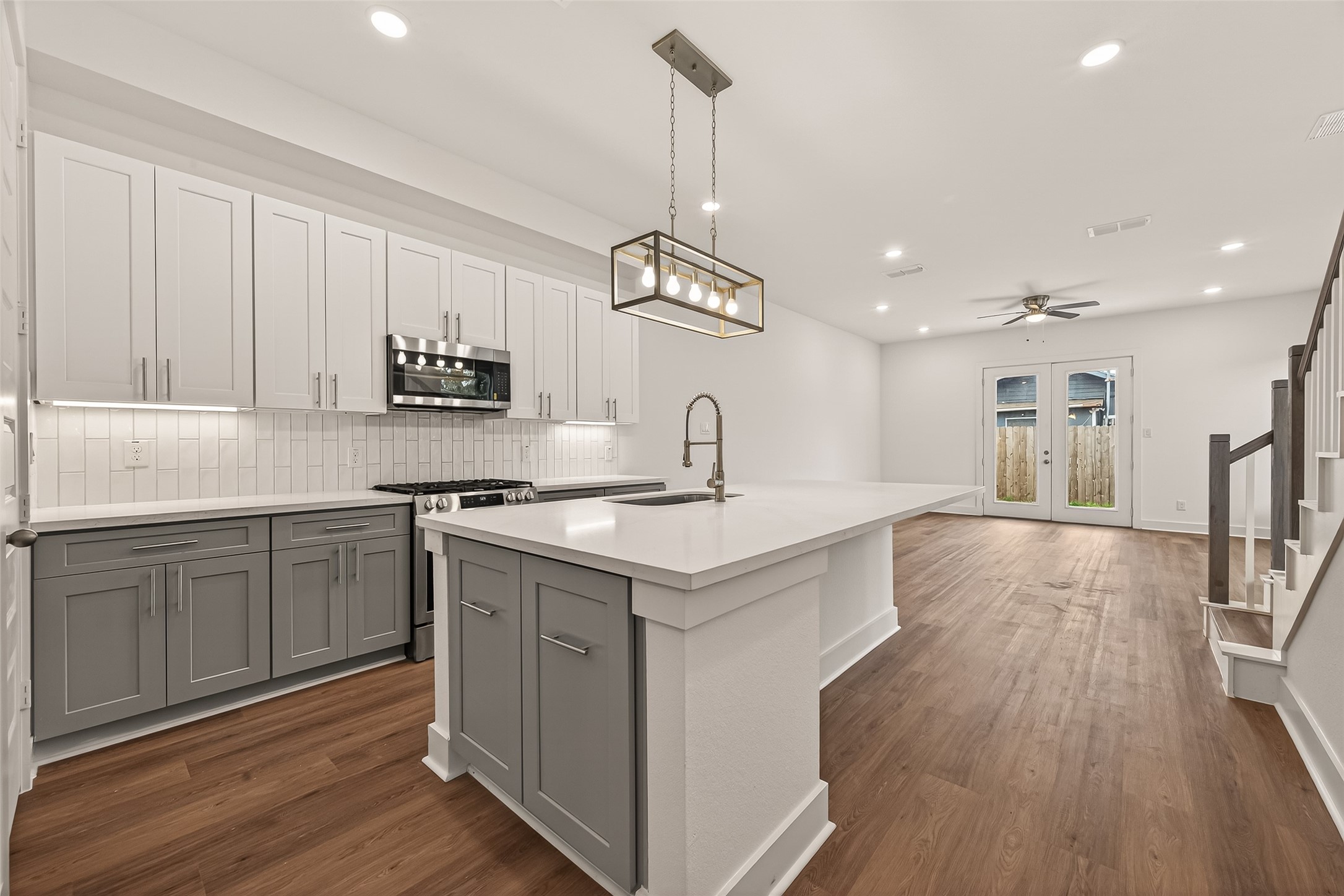 1502 Hussion Street Houston, TX 77003 - Photo 8 of 38