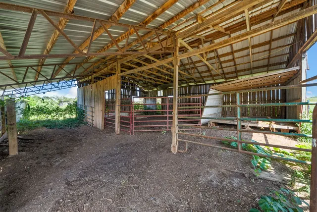 $609,000 | 324 Laster-Holman Lane, Decherd, TN 37324