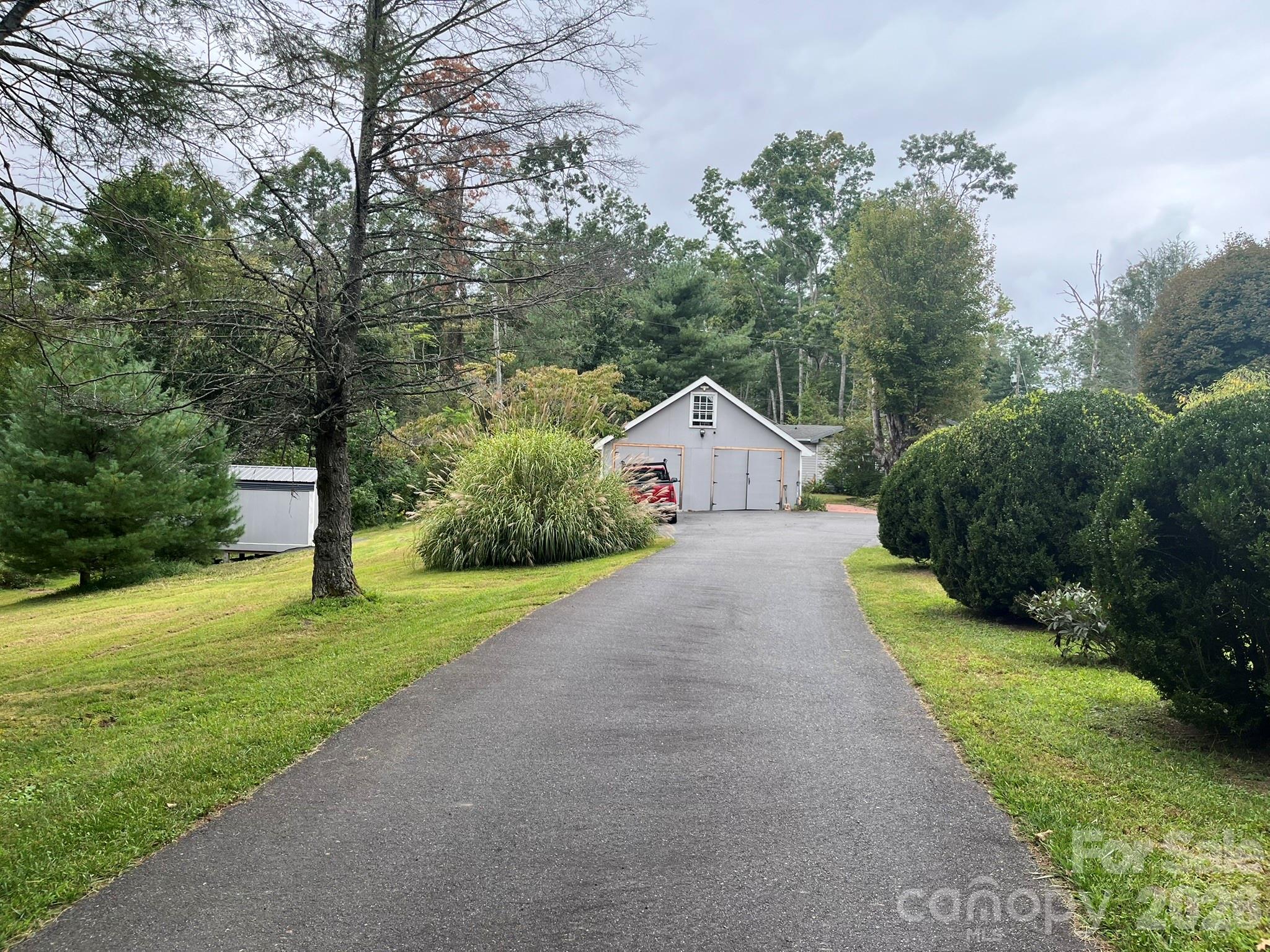 74 Vaughn Road Spruce Pine, NC 28777 - Photo 7 of 41 Gallery Image 7
