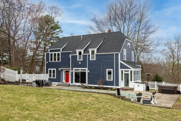 $1,350,000 | 220 Beacon Street, Milton, MA 02186